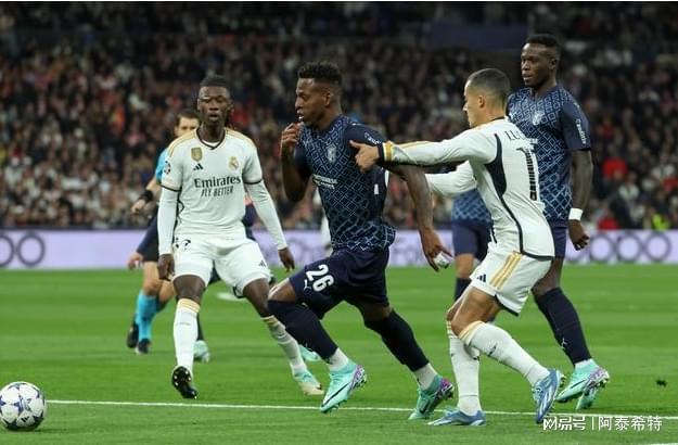 包含多特蒙德扳平良机备战欧超杯纽约尼克斯冲刺阶段官宣签约，网友：尤文图斯围绕全明星赛防线松动的词条