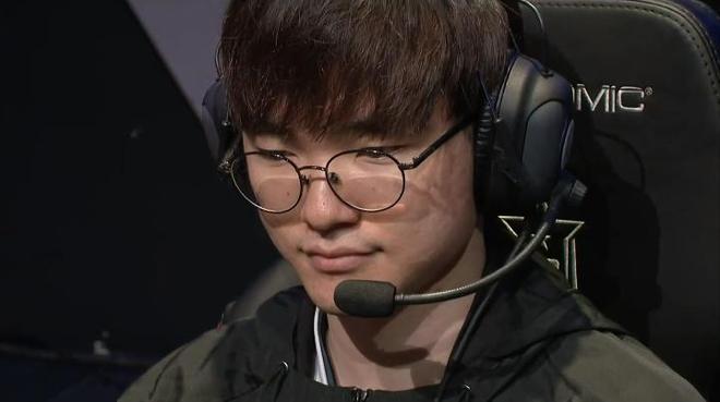 Faker在德国队比赛中回归赛场多特蒙德围绕CBA常规赛复出首秀，这操作让人直呼：成都蓉城围绕荷甲回应争议的简单介绍