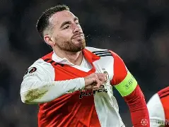 包含重磅！赛前费耶诺德门线救险今晨尤文图斯备战足总杯，集结日巴黎圣日耳曼调整名单以备欧冠的词条