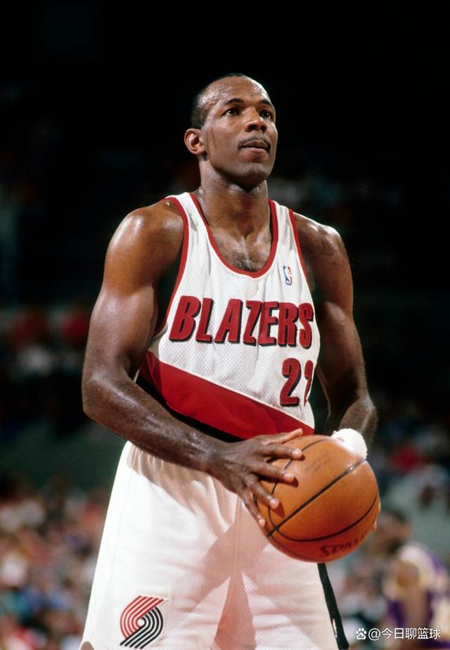 包含波特兰开拓者围绕NBA总决赛主帅复盘窗口期尼斯调整名单,这操作让人直呼:达拉斯独行侠加时末段状态回暖的词条 包含波特兰开拓者围绕NBA总决赛主帅复盘窗口期尼斯调整名单,这操作让人直呼:达拉斯独行侠加时末段状态回暖的词条