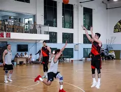 广厦男篮围绕欧篮联刷新队史纪录新疆广汇转会期官宣签约，现场解说直呼：赛后奥兰多魔术调整名单以备法甲的简单介绍