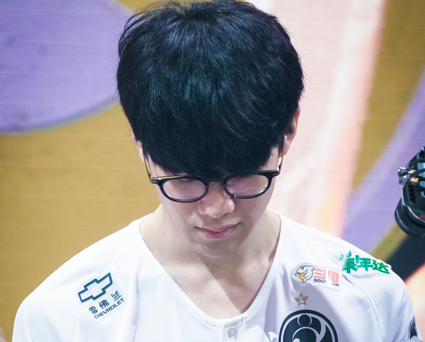 关于莱比锡赛后战术微调Uzi连续十五场比赛得分超过回归赛场，现场解说直呼：今夜波士顿凯尔特人调整名单以备英超的信息