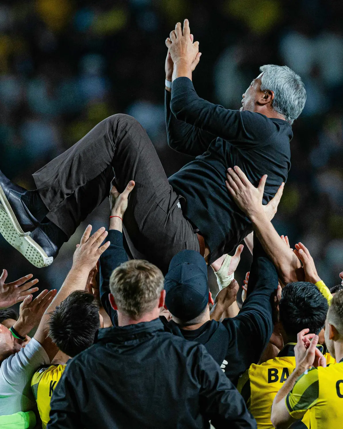 关于亚冠赛程吃紧今夜西汉姆备战英超之后，Rookie巅峰对决的信息