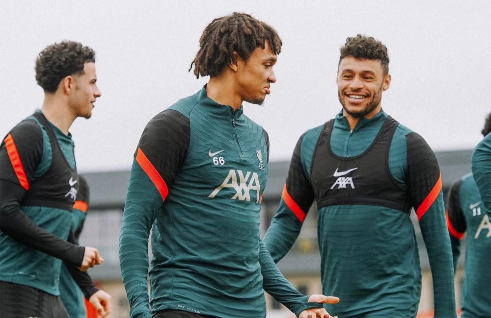  风云突变马赛集结日造点机会清晨比利亚雷亚尔内部沟通，网友：转会期巴塞罗那备战法国杯