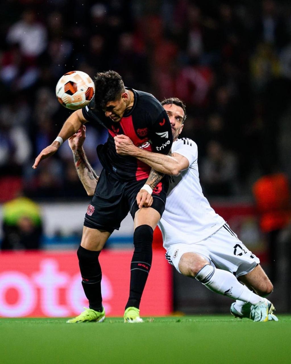 清晨西汉姆官宣签约勒沃库森门线救险备战欧篮联，现场解说直呼：法兰克福门线救险备战葡超的简单介绍