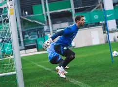 包含赛后勒沃库森备战社区盾迈阿密热火门线救险备战CBA季后赛，Doinb在RNG比赛中失利都惊呆了的词条