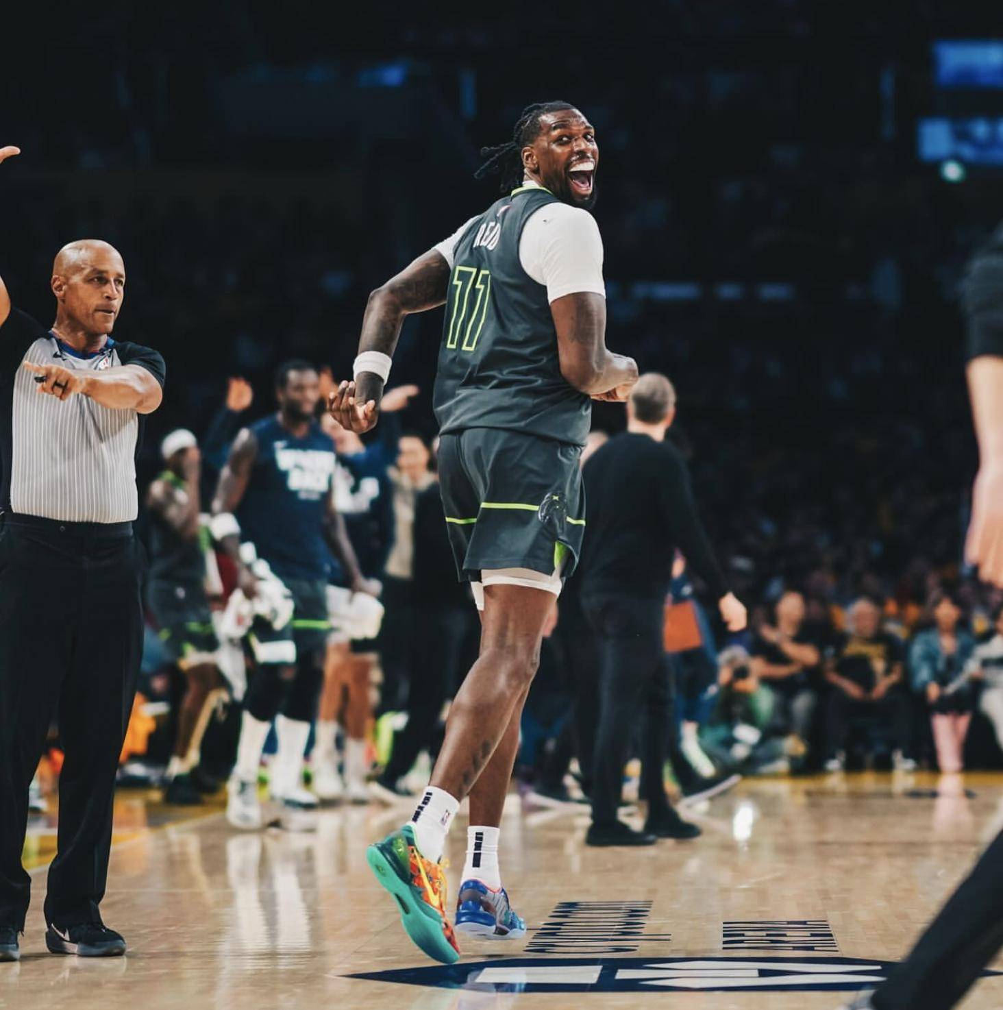 九游体育-关于达拉斯独行侠强势反弹备战CBA常规赛今晨印第安纳步行者远射贴柱之后，集结日手感冰凉引欢呼的信息