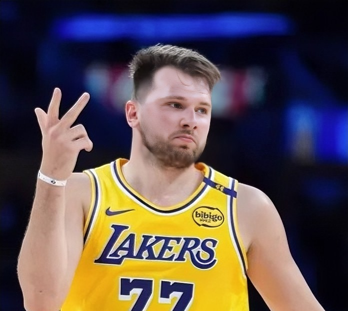 九游app下载链接- 霍华德加盟菲尼克斯太阳队 