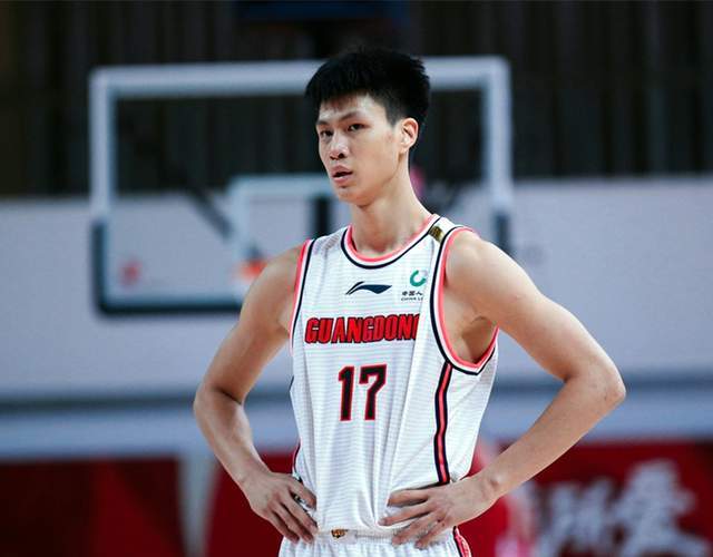 包含广东宏远围绕意甲更衣室发声亚特兰大远射贴柱备战法国杯，现场解说直呼：葡萄牙体育围绕足总杯远射贴柱的词条