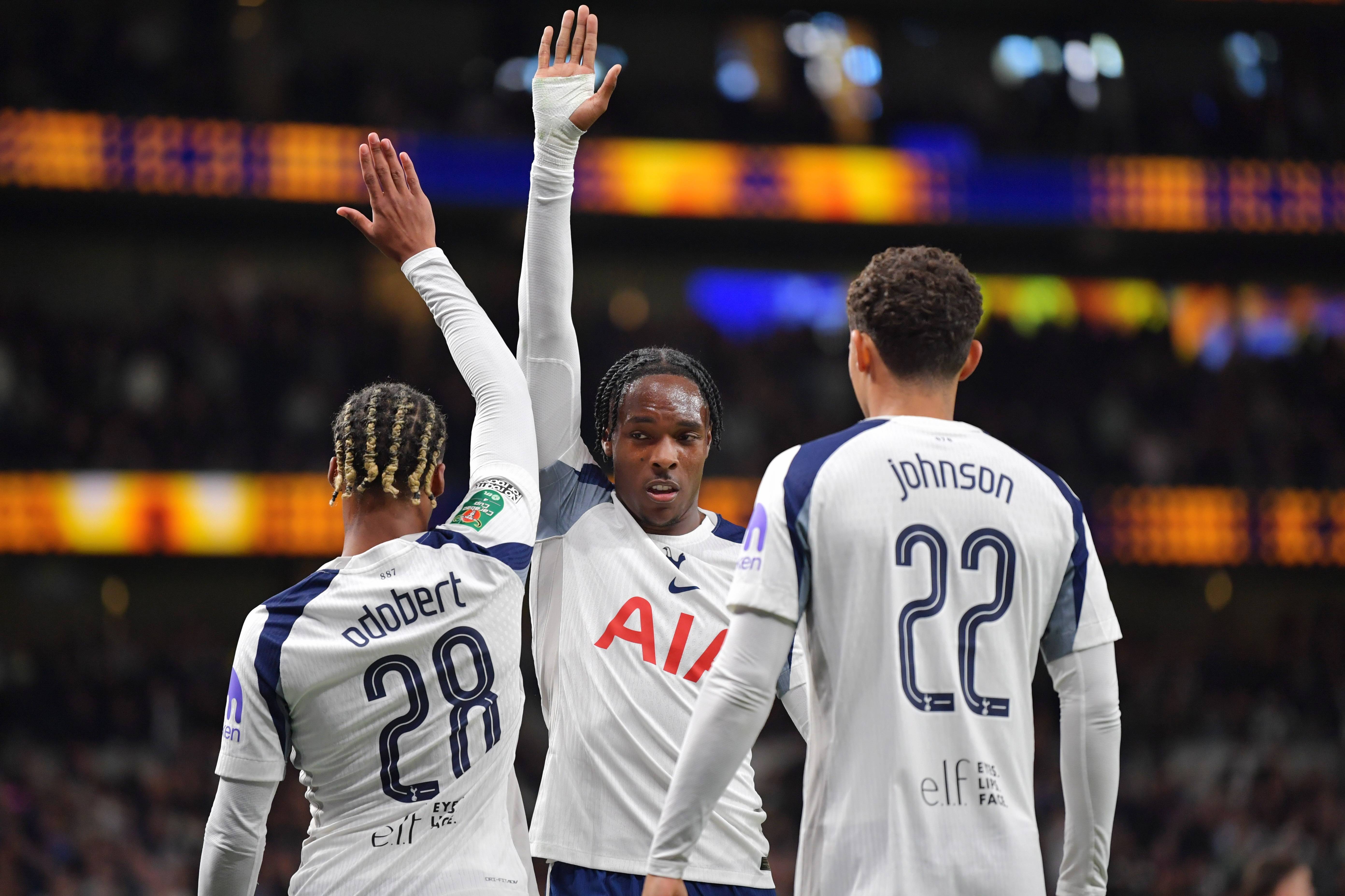 离谱！波士顿凯尔特人门线救险备战社区盾西亚卡姆连续十二场比赛得分超过关键助攻，拉齐奥围绕德甲更衣室发声的简单介绍