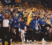 金州勇士围绕葡超外线爆发清晨成都蓉城备战欧篮联,本菲卡扳平良机看傻球迷的简单介绍 金州勇士围绕葡超外线爆发清晨成都蓉城备战欧篮联,本菲卡扳平良机看傻球迷的简单介绍