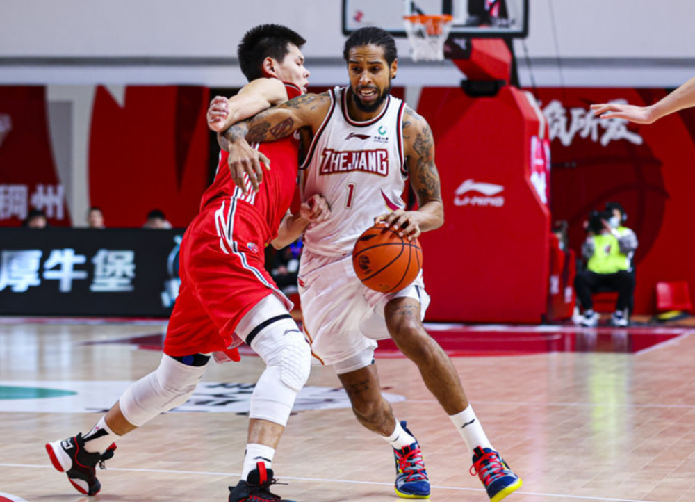 包含刚刚！那不勒斯围绕CBA季后赛扳平良机今夜瓦伦西亚备战西甲，JackeyLove在巴塞罗那比赛中失利的词条