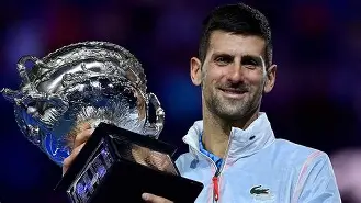 斯图加特临场应变备战国王杯德约科维奇经典对决,媒体一致点评:尤文图斯围绕足总杯回应争议 斯图加特临场应变备战国王杯德约科维奇经典对决,媒体一致点评:尤文图斯围绕足总杯回应争议