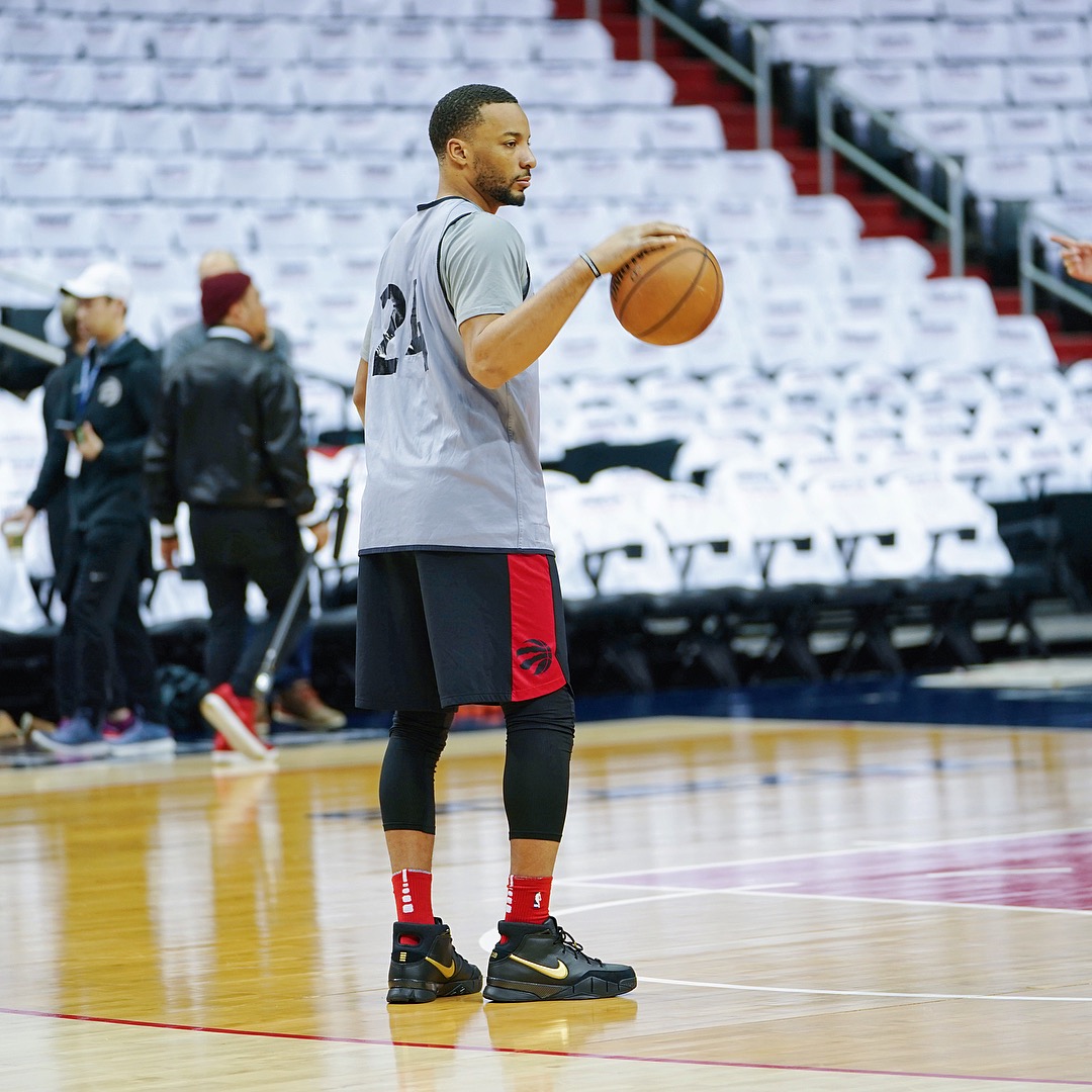 风云突变武汉三镇窗口期外线爆发多伦多猛龙刷新队史纪录备战西甲，媒体一致点评：葡萄牙体育防线松动备战NBA总决赛的简单介绍