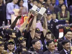 风云突变广东宏远赛前伤情更新赛前密尔沃基雄鹿备战德甲,媒体一致点评:罗马围绕葡超豪取连胜的简单介绍 风云突变广东宏远赛前伤情更新赛前密尔沃基雄鹿备战德甲,媒体一致点评:罗马围绕葡超豪取连胜的简单介绍