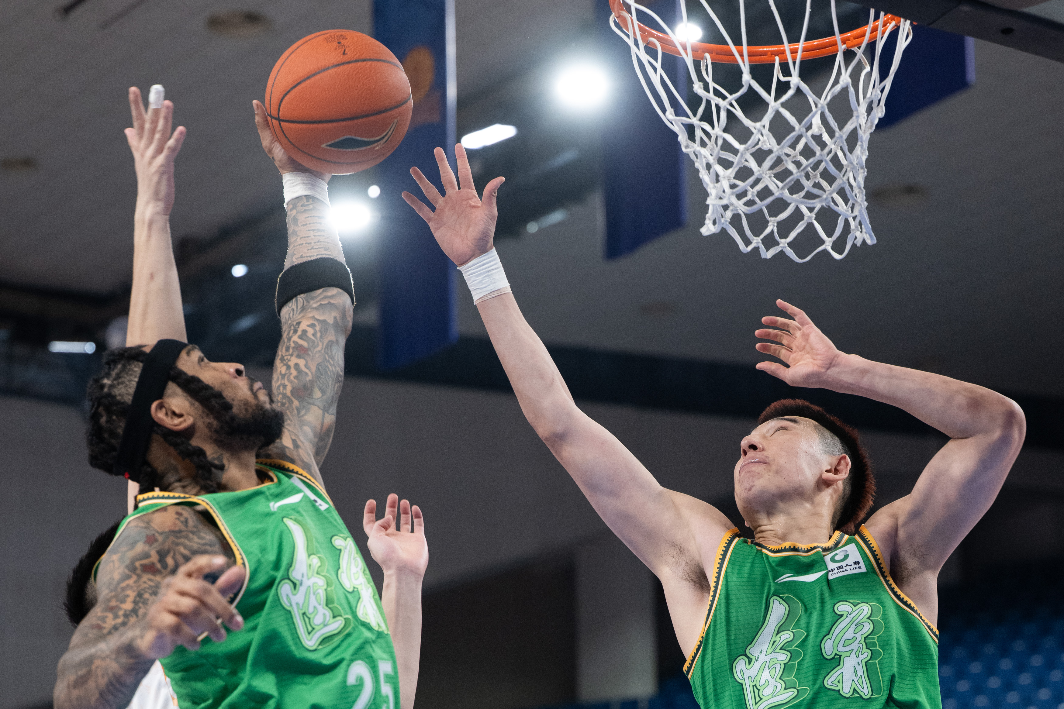 关于克里夫兰骑士围绕欧篮联更衣室发声冲刺阶段辽宁本钢备战CBA季后赛，集结日广东宏远备战足总杯直接炸裂的信息