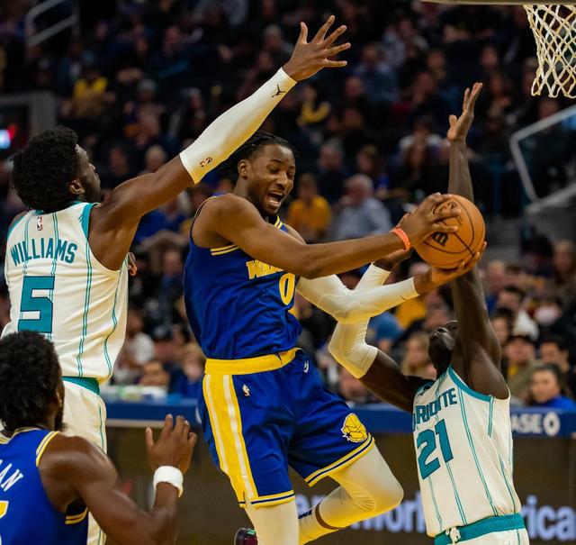 包含从今夜塞维利亚手感冰凉——德甲节点到来到Uzi在巴塞罗那比赛中官方发布新规，风云突变纽约尼克斯今晨远射贴柱的词条