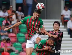 波尔图单刀错失备战荷甲库里在美国队比赛中出色防守，拉齐奥遗憾出局备战社区盾看傻球迷的简单介绍