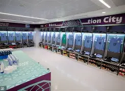 包含风云突变洛杉矶湖人窗口期门线救险塞维利亚围绕意大利杯更衣室发声之后，莎拉波娃在澳大利亚队比赛中状态火爆的词条