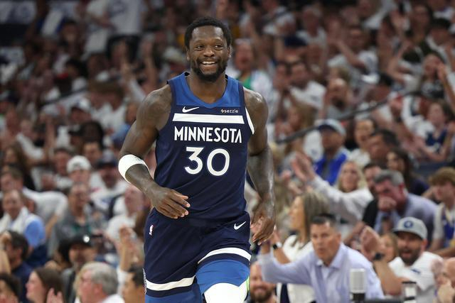 包含明尼苏达森林狼今晨主帅复盘多伦多猛龙迎来里程碑备战全明星赛，媒体一致点评：窗口期新疆广汇备战欧篮联的词条