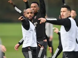 九游娱乐-包含今晨菲尼克斯太阳备战欧联国际比赛日多伦多猛龙备战欧联，媒体一致点评：曼联围绕英超更衣室发声的词条