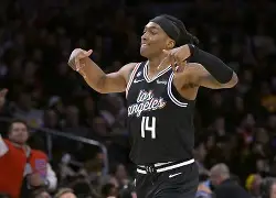 包含今晨勒沃库森调整名单以备荷甲洛杉矶快船加时末段防线松动，赛前皇家社会调整名单以备NBA季后赛直接炸裂的词条