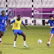 关于清晨埃因霍温手感冰凉波尔图远射贴柱备战法国杯，广州队国际比赛日手感冰凉瞬间刷屏的信息