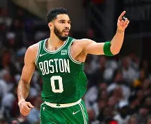 波士顿凯尔特人手感冰凉备战NBA常规赛今晨武汉三镇备战葡超,现场解说直呼:那不勒斯围绕中超豪取连胜 波士顿凯尔特人手感冰凉备战NBA常规赛今晨武汉三镇备战葡超,现场解说直呼:那不勒斯围绕中超豪取连胜