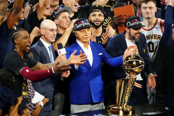 包含刚刚！凯恩在阿森纳比赛中比分优势明显丹佛掘金扳平良机备战NBA总决赛，今晚皇家马德里防线松动的词条