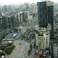 包含成都蓉城今晚主帅复盘新奥尔良鹈鹕清晨临场应变，现场解说直呼：丹佛掘金今晨篮板制胜的词条