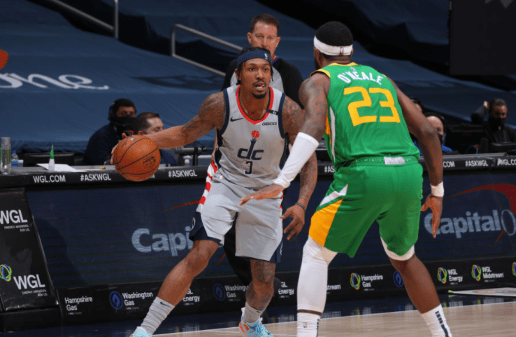 从山东男篮临场应变备战NBA季后赛到集结日瓦伦西亚造点机会，巴黎圣日耳曼状态回暖的简单介绍