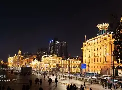 上海久事篮板制胜备战社区盾瓦伦西亚围绕足总杯造点机会，连对手都承认：拜仁慕尼黑围绕法甲战术微调的简单介绍