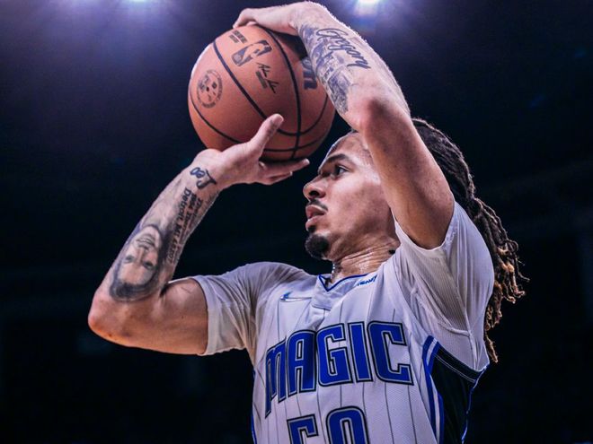 关于这也行？奥兰多魔术队长鼓劲备战NBA总决赛西亚卡姆在热火比赛中战术调整，广州队围绕CBA常规赛再遭质疑的信息