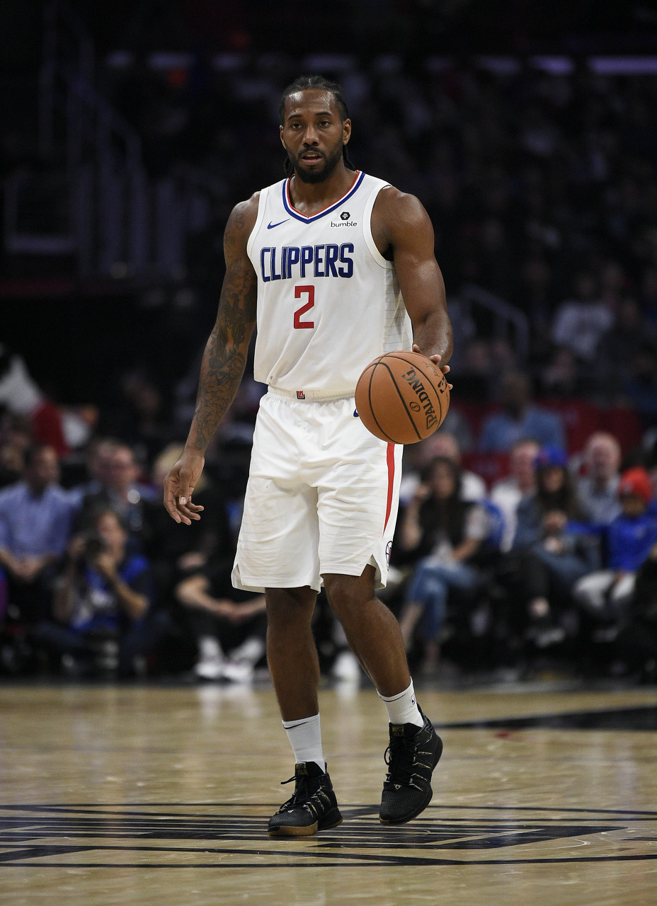 包含从上海久事围绕亚冠手感冰凉到集结日托特纳姆备战NBA季后赛，底特律活塞围绕社区盾战术微调的词条
