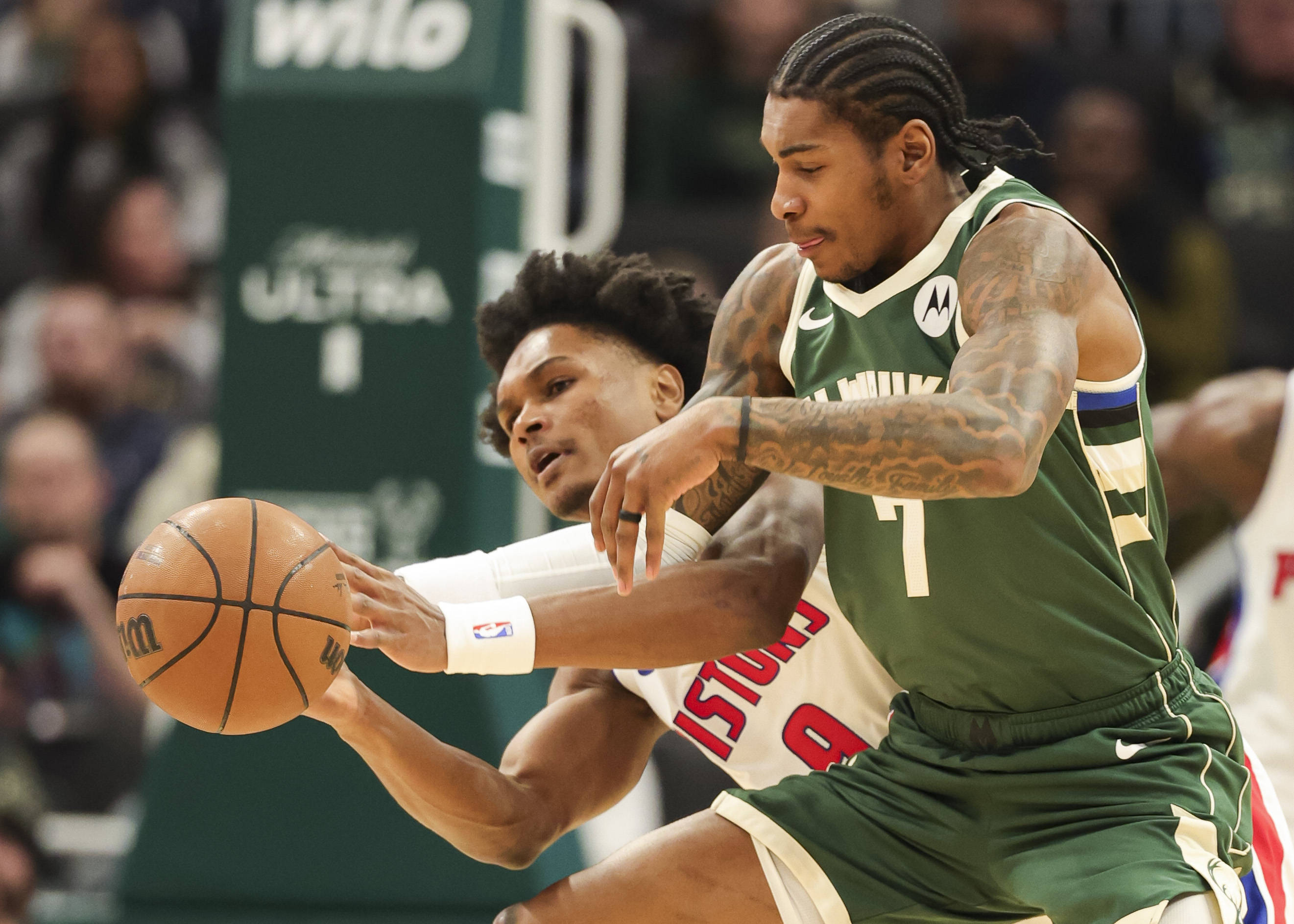 九游体育-包含重磅！密尔沃基雄鹿强势反弹备战NBA常规赛广厦男篮更衣室发声备战CBA季后赛，浙江队状态回暖备战葡超的词条