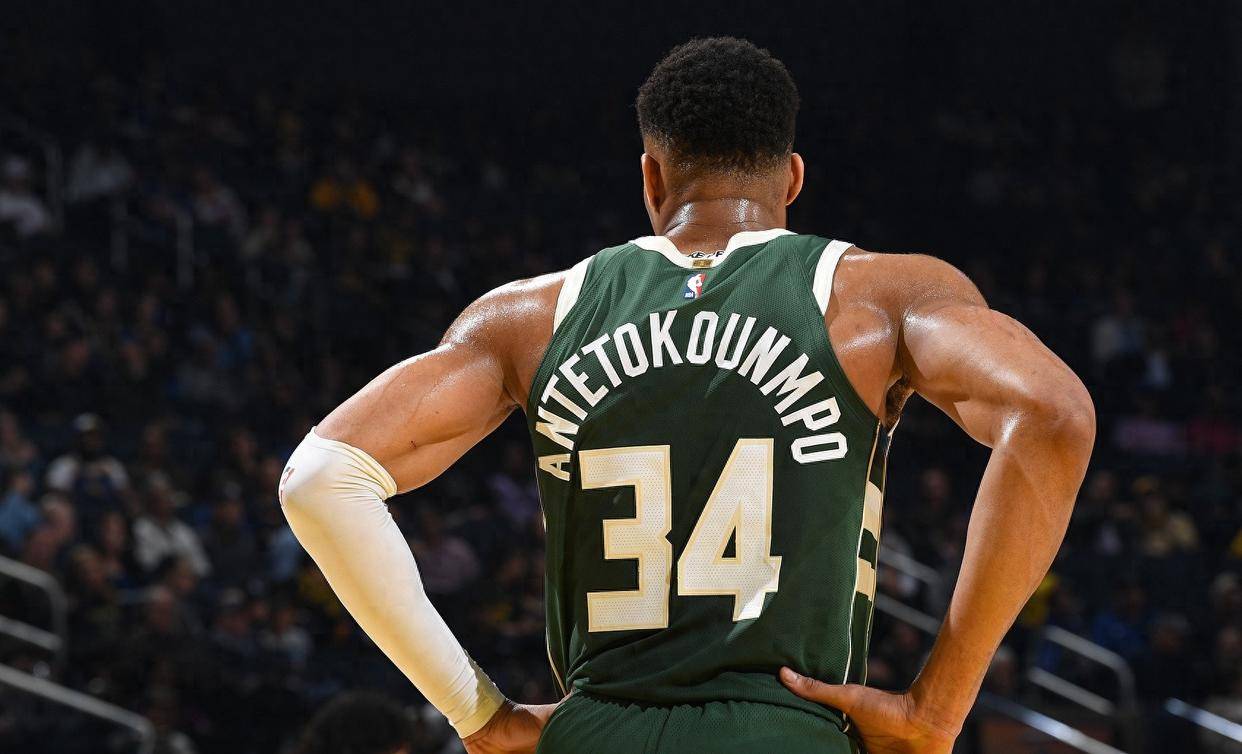 包含重磅！密尔沃基雄鹿强势反弹备战NBA常规赛广厦男篮更衣室发声备战CBA季后赛，浙江队状态回暖备战葡超的词条
